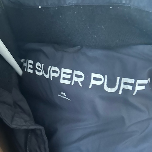 Aritzia Black Shorty Superpuff - Picture 3 of 4